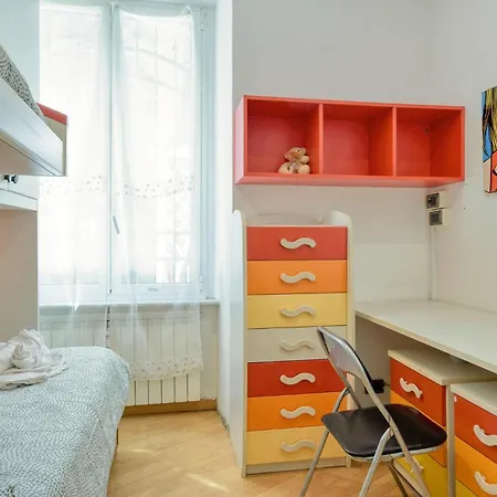 Pet Friendly In With Kitchen Genoa